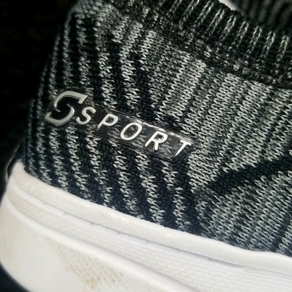 Womens sport sneakers - Picture 2 of 3